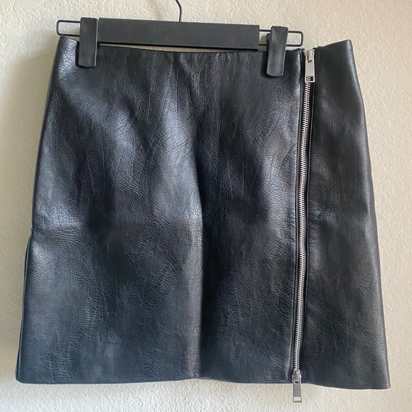 Faux Leather Zipper Mini Skirt - Picture 1 of 3